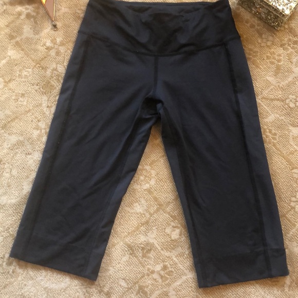 Lululemon athletic shorts - Picture 2 of 10